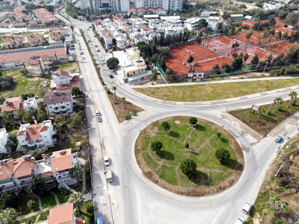 HAVADAN KIZILAĞAÇ (1)