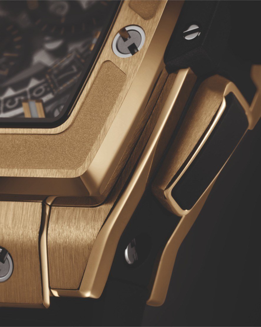 Hublot_Spirit of Big Bang Yellow Gold_642.VX.0130.RX-CU-HR-B-2