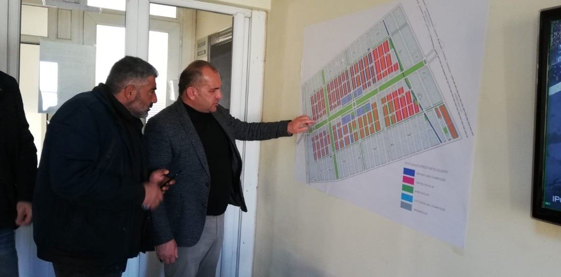 6cc8d401-fbd6-4a16-abbe-c31aec63528d