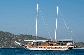 Roman Standard Yacht