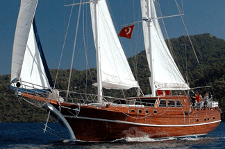 Yüce Bey Deluxe Yacht