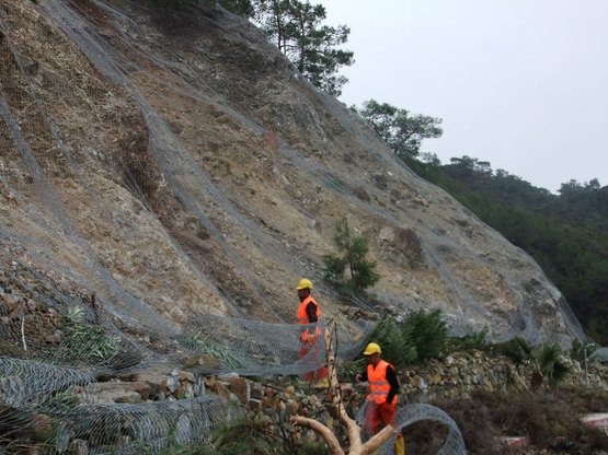 ÇARŞIBAŞI - GİRESUN - SAMSUN BAĞLANTI YOLU GABİON UYGULAMASI 3