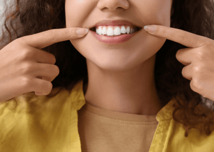 Dişlerinizi ve Diş Etlerinizi Sağlıklı Tutmak