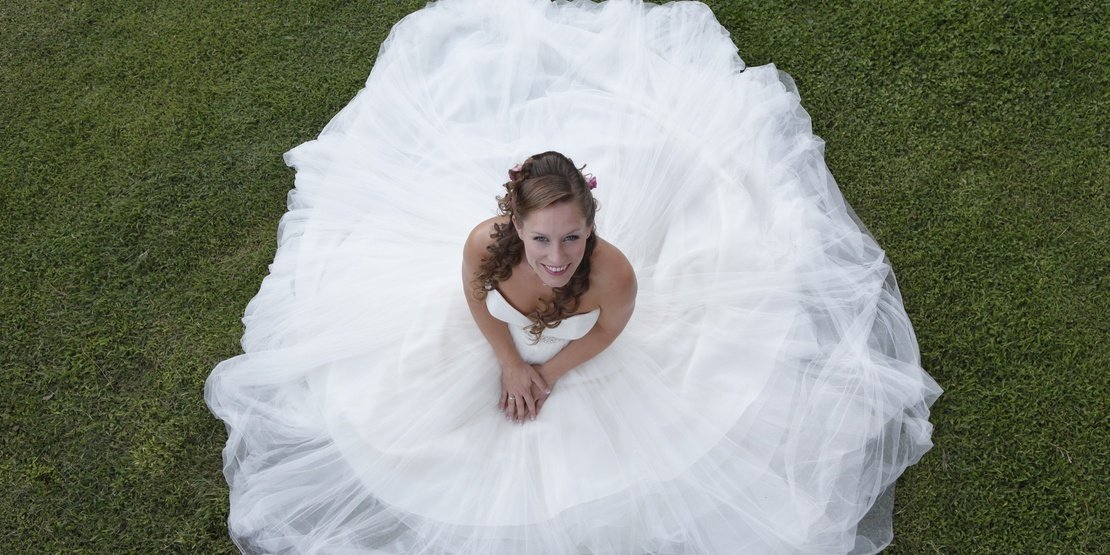 Our company will help you to choose wedding clothes in Antalya