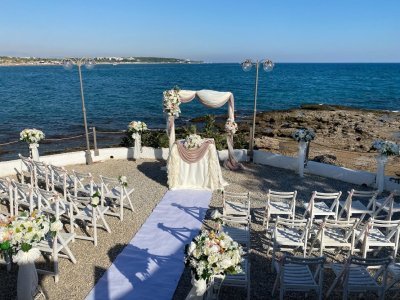 Hochzeitsdekorationen an der Mittelmeerküste in Antalya