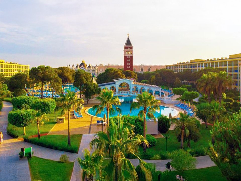 هتل ونیزیا پلاس در آنتالیا