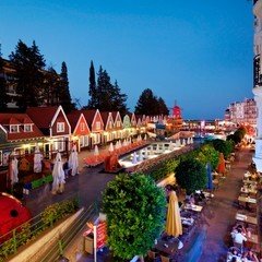 مجری عروسی در آنتالیا ترکیه