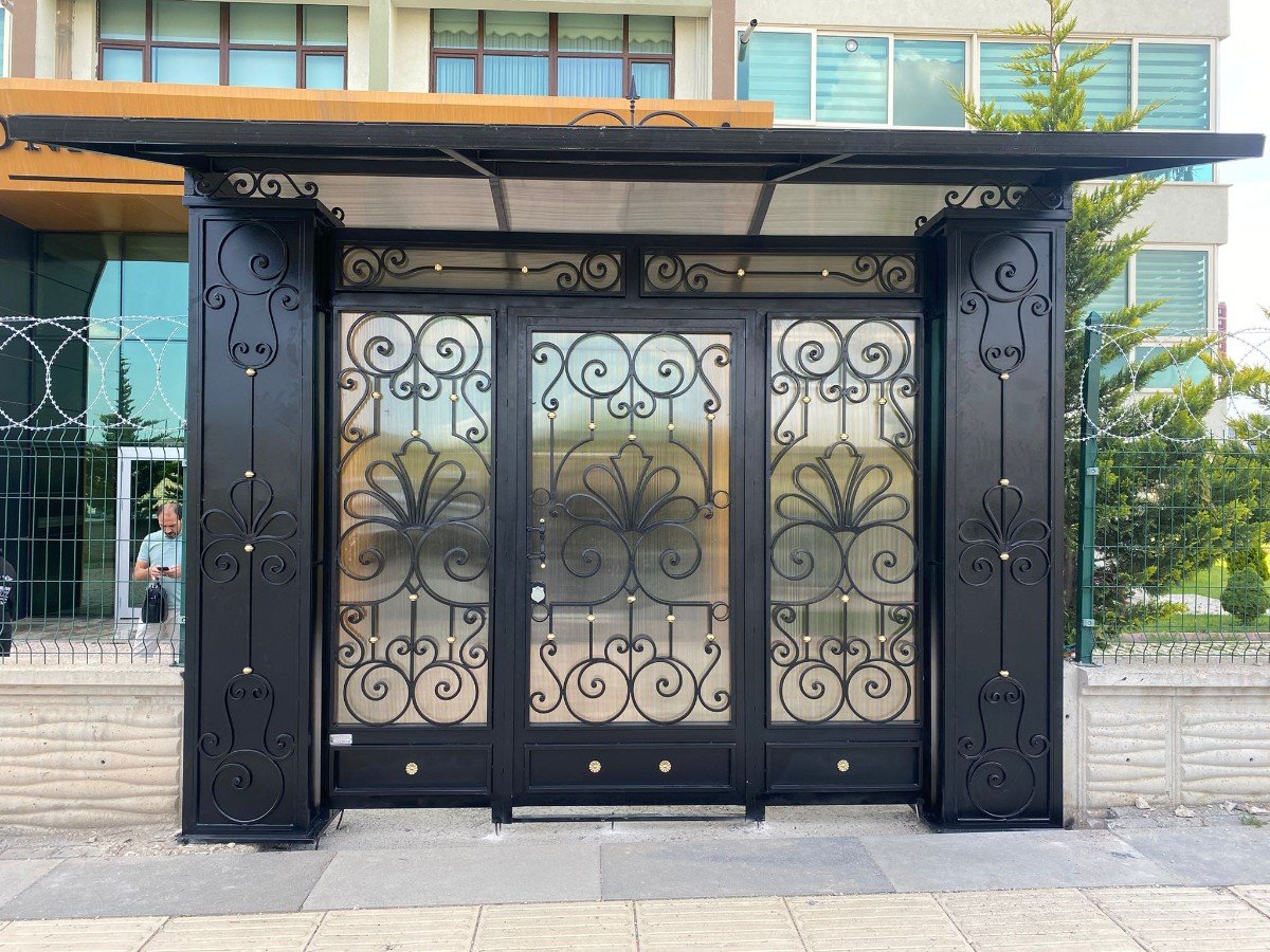 c3db4b75-85aa-4bc2-9d2d-51c338d3b24d