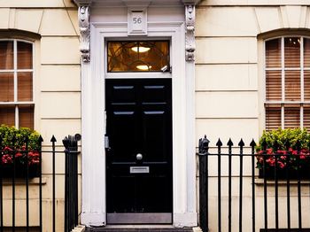 Ferforje Çit ve Kapıların Artıları ve Eksileri Nelerdir?