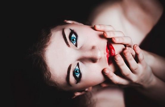 Neden Makyajınızla Uyumamalısınız? | DK Klinik