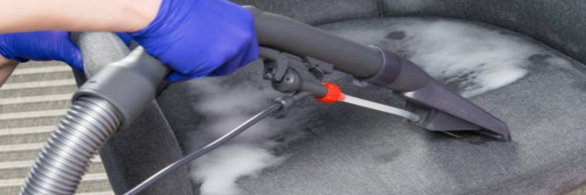 Kumsal sandalye yıkama