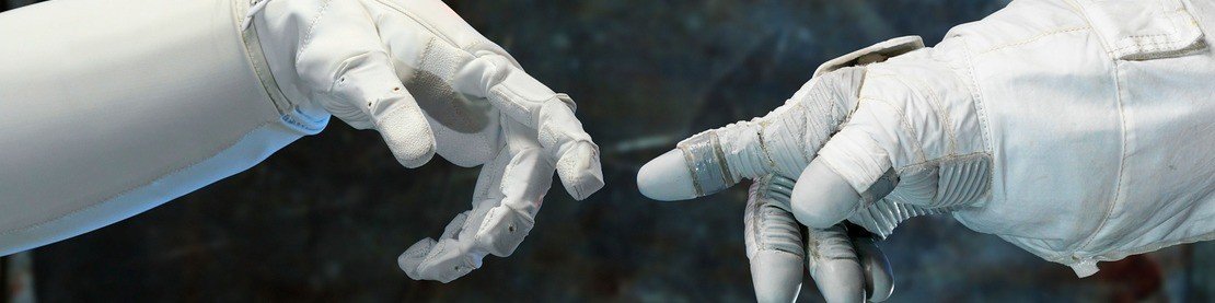 ROBOTLAR TIBBI ELE GEÇİRDİLER