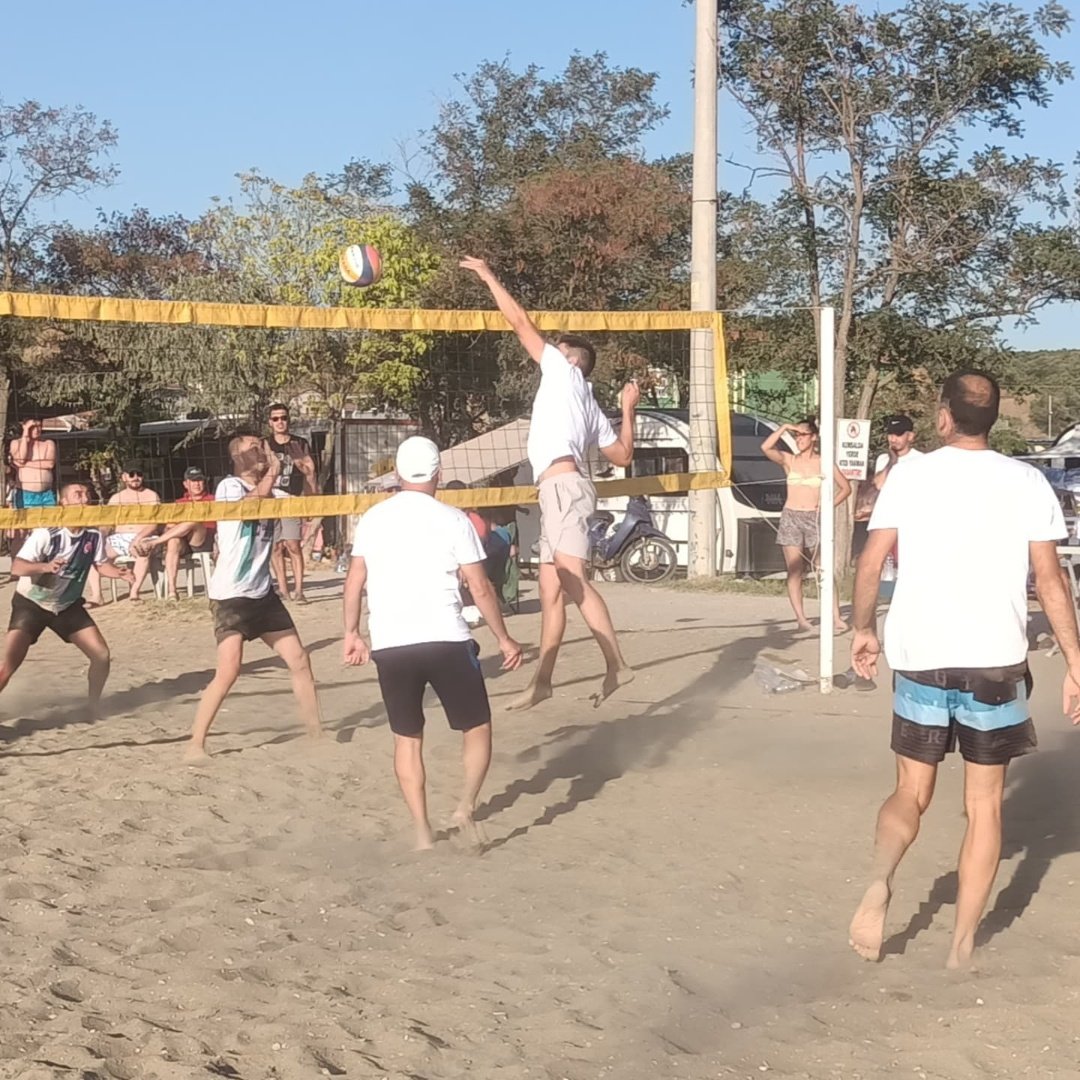 Kemer Parion Plaj Voleybolu Şampiyon BİOR !
