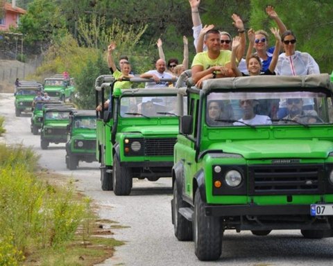 Jeep Safari Tour