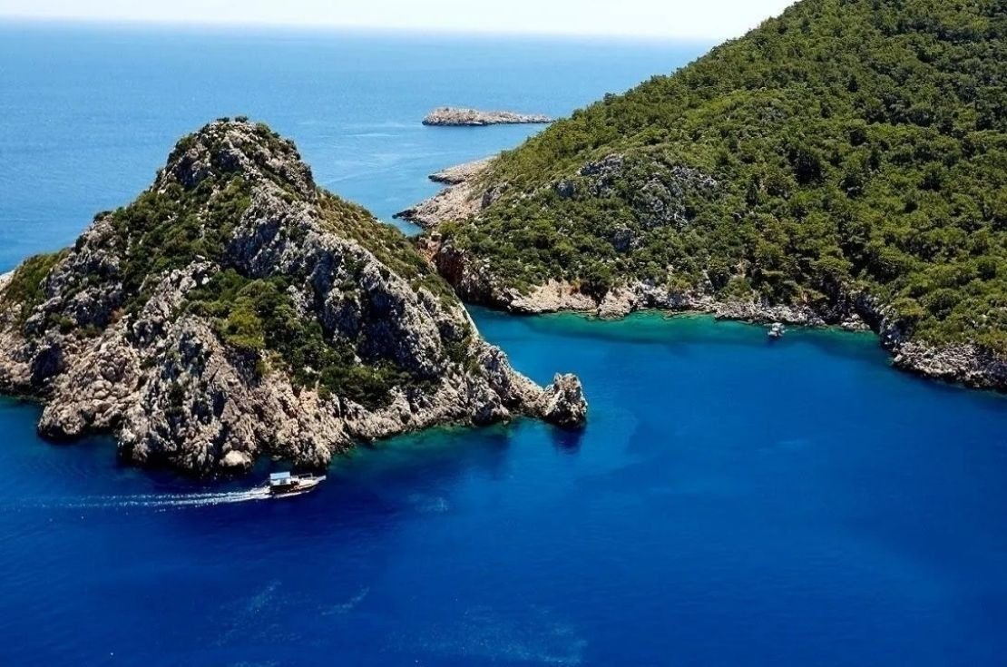 Porto Ceneviz Koyu Turları