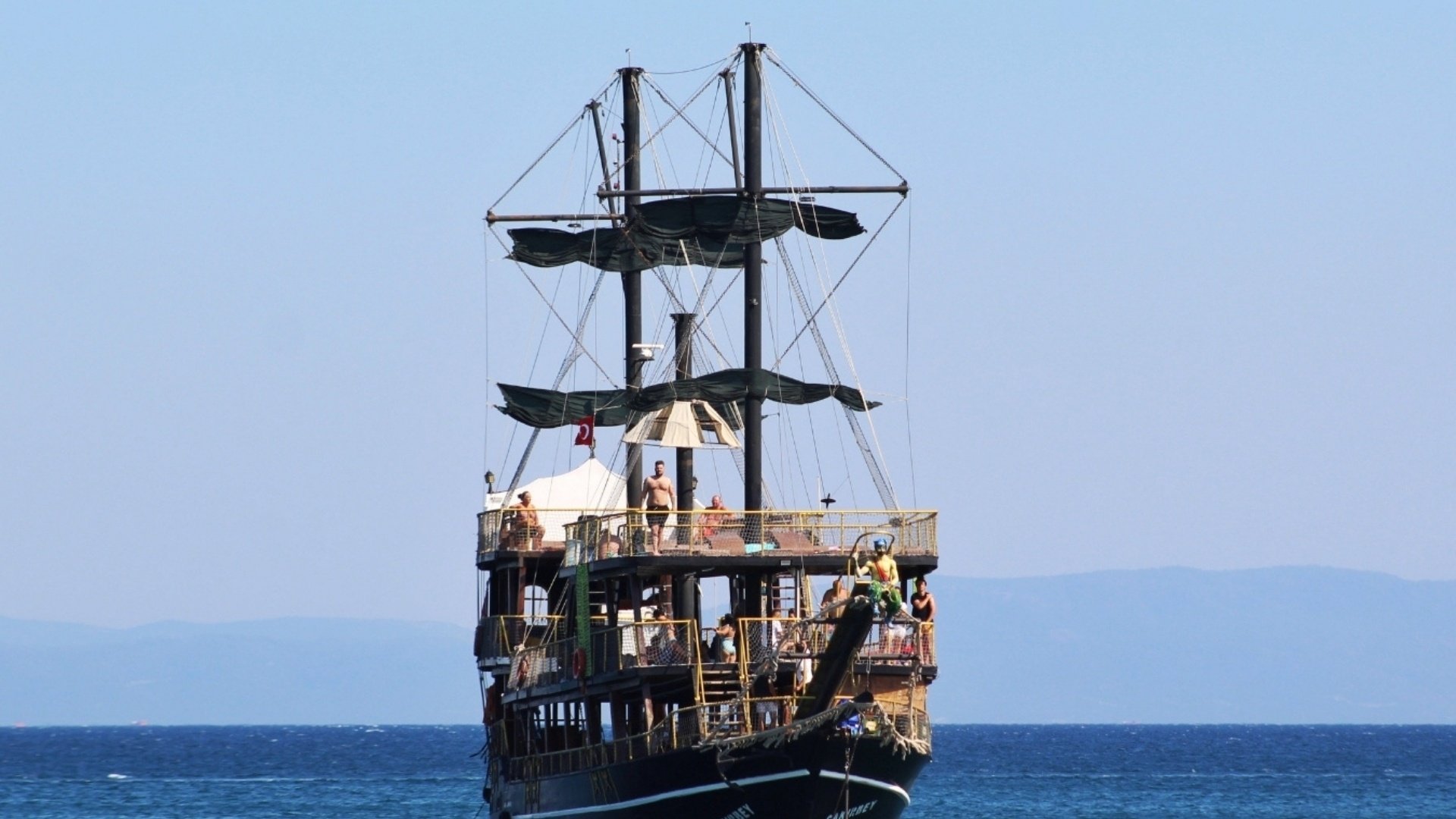 Korsan Tekne Turu 5