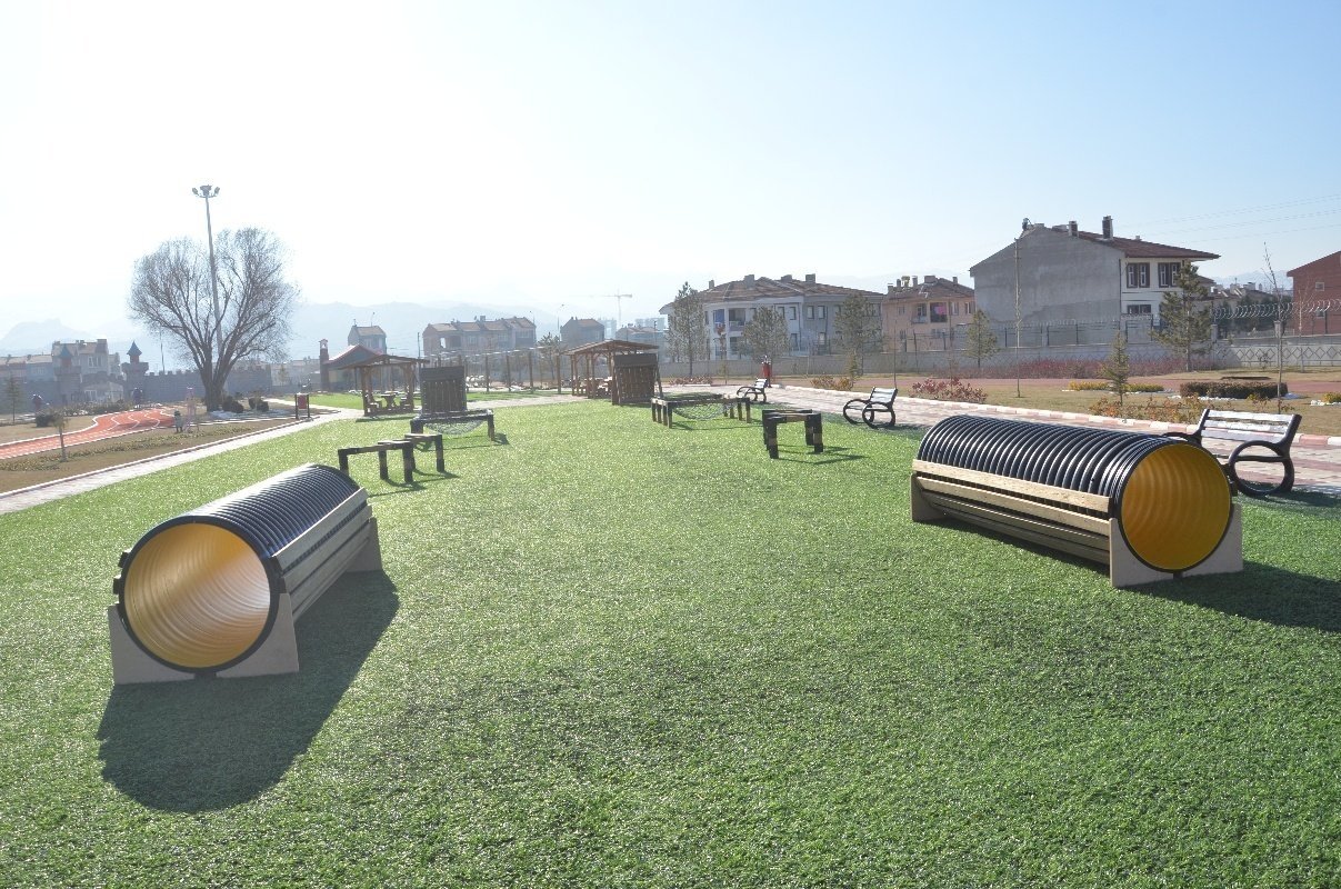 mobil survivor parkuru