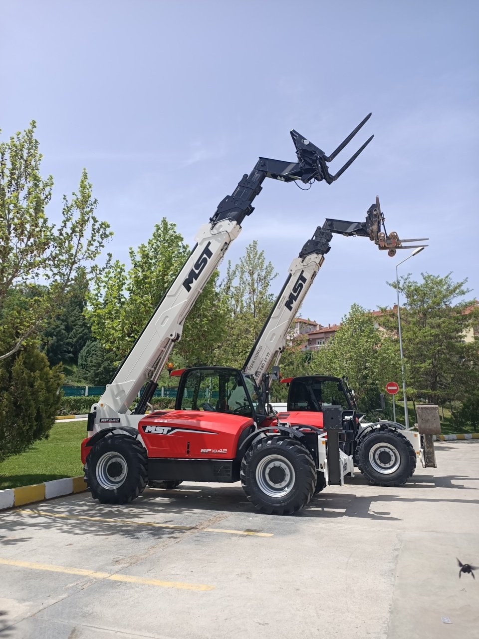 Uşak Kiralık Forklift Teleskopik (1)