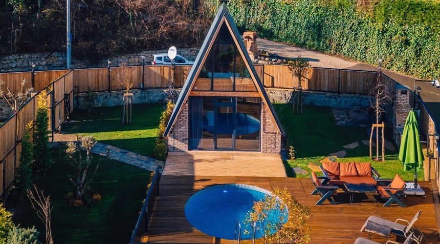 Sapanca Mahmudiye Resort Bungalov - Siyah Ev