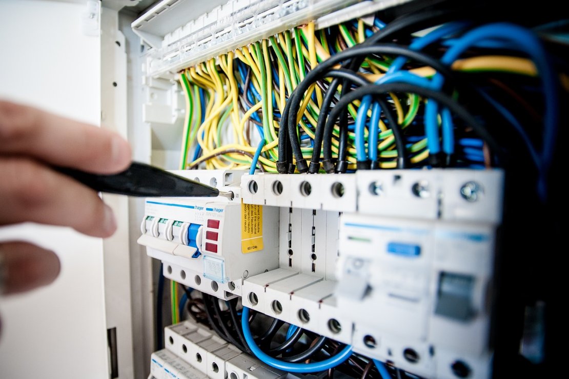 ELEKTRİK TOPRAKLAMA