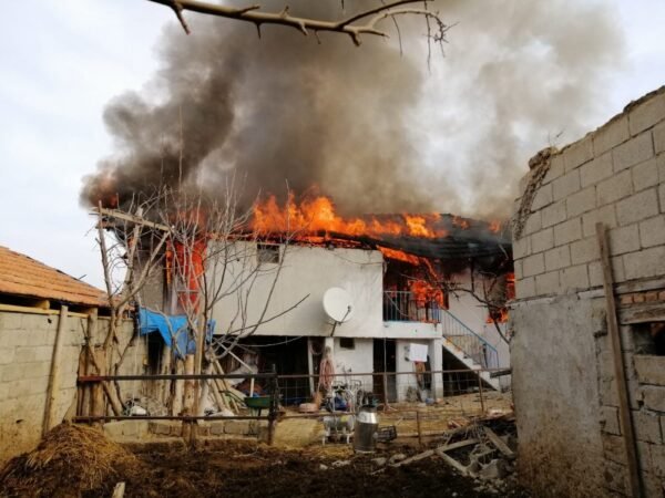 DEPREM SONRASI YANGINLA MÜCADELE