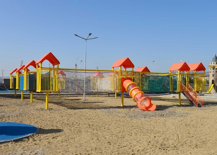 İnegöl Belediyesi Çocuk Macera Alanı 7