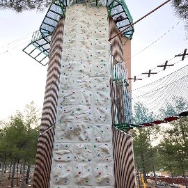 Polyster Climbing Walls