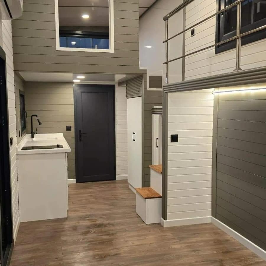 Queen Dream River Premium Tiny House