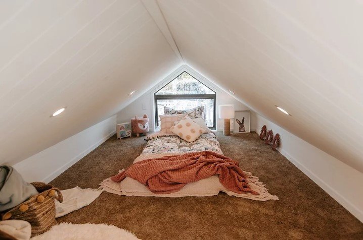 Queen Dream 100 Plus Preimum Tiny House