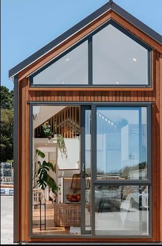 Queen Dream 100 Plus Preimum Tiny House