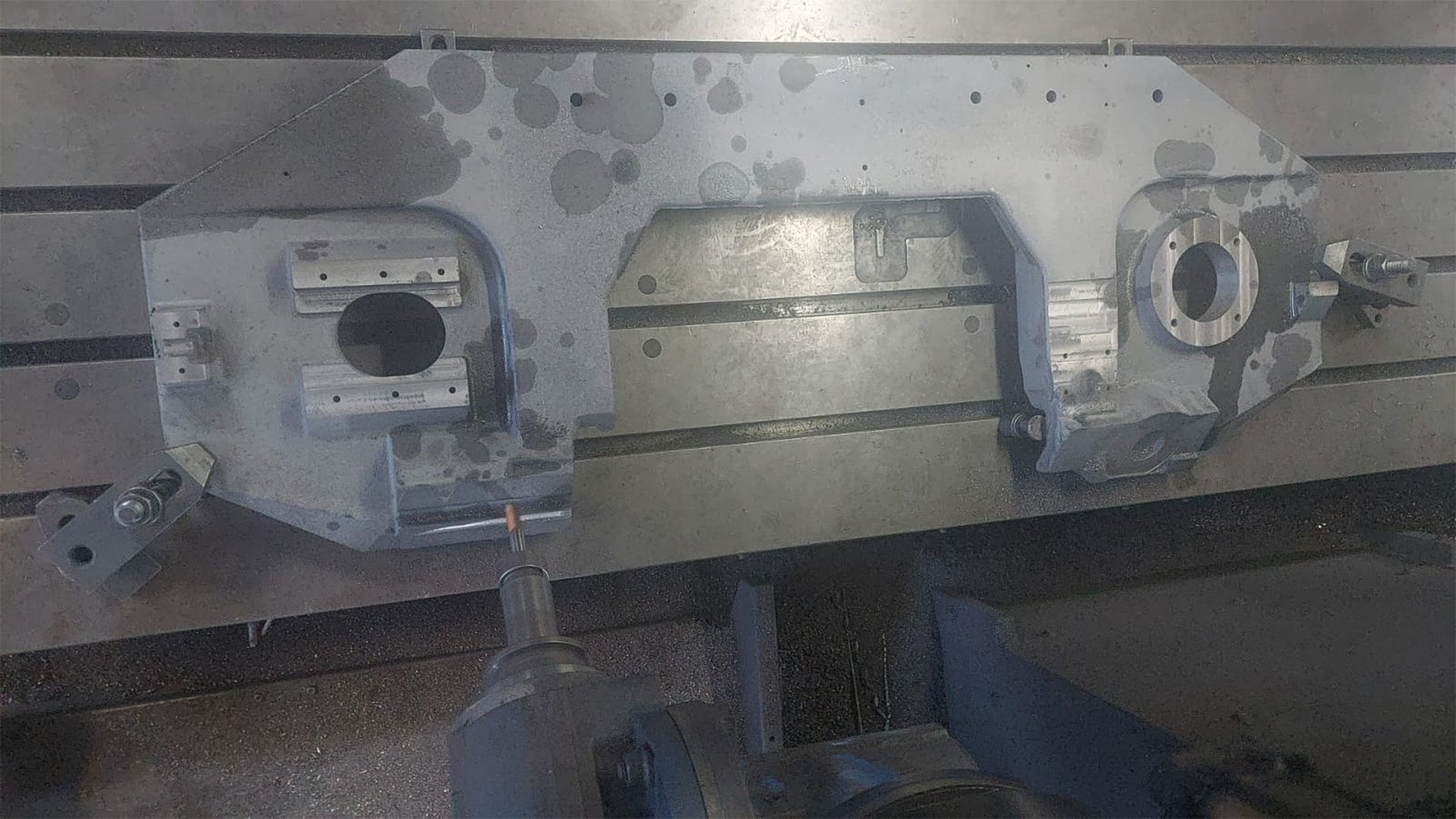 Testere kesme başlığı