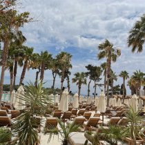 Mano del Sol Beach Alaçatı | Rezervasyon ve Bilgiler