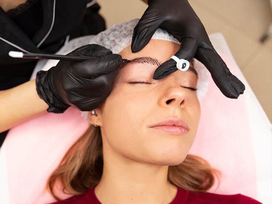 Ankara'da microblading ve altın oran kaş tasarımı