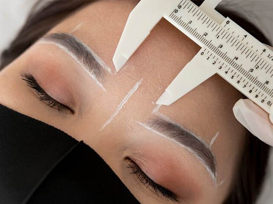 Ankara'da kaş pudralama tekniği ve altın oran kaş