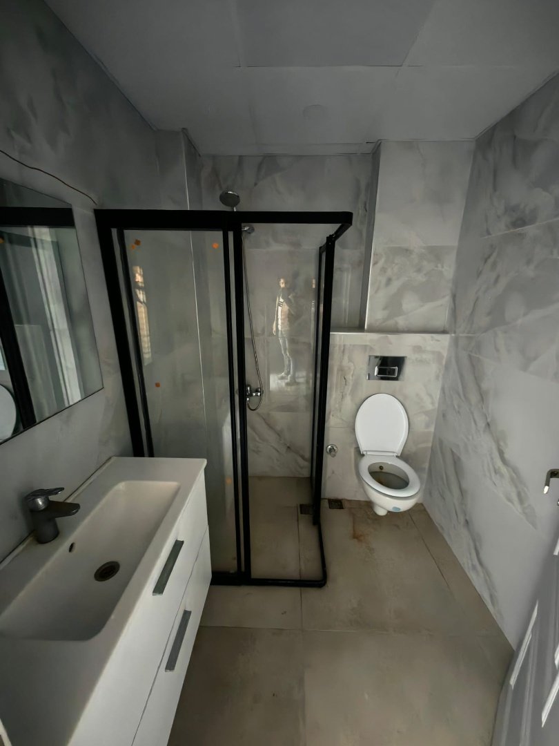 02F349E7-97De-4Fd0-A06A-78A5Aaf18B12