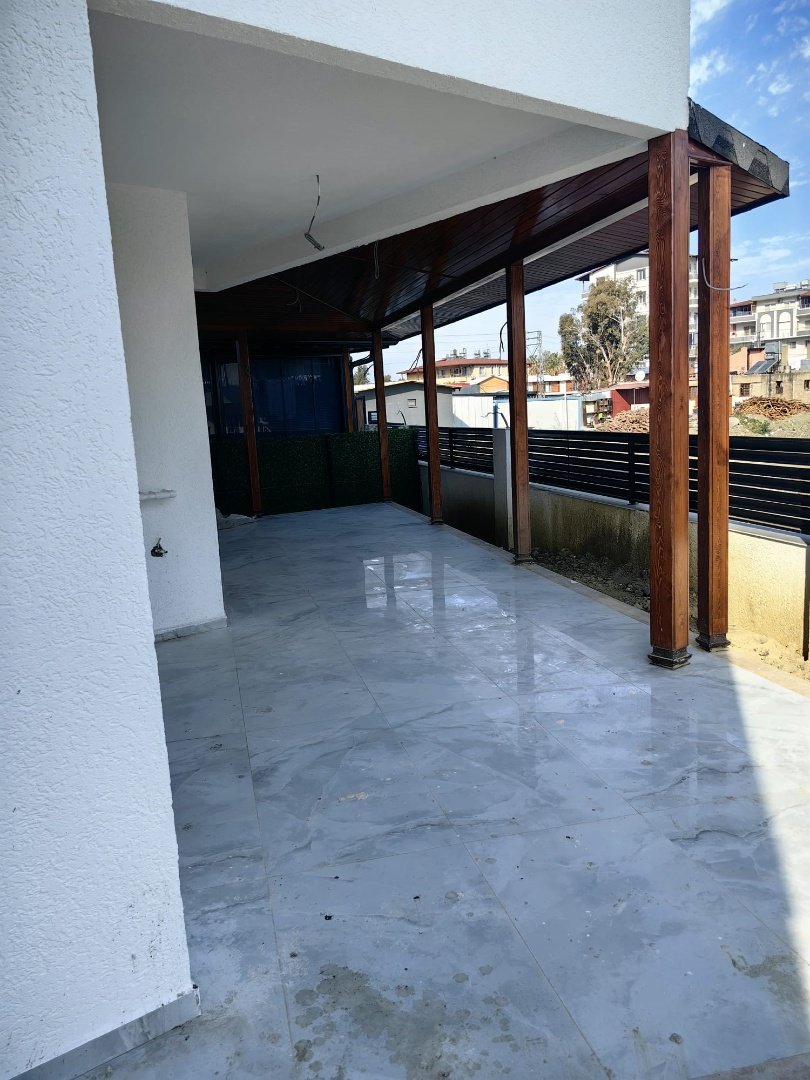 Bf8138E1-5B10-43B1-9827-71C58B918F56