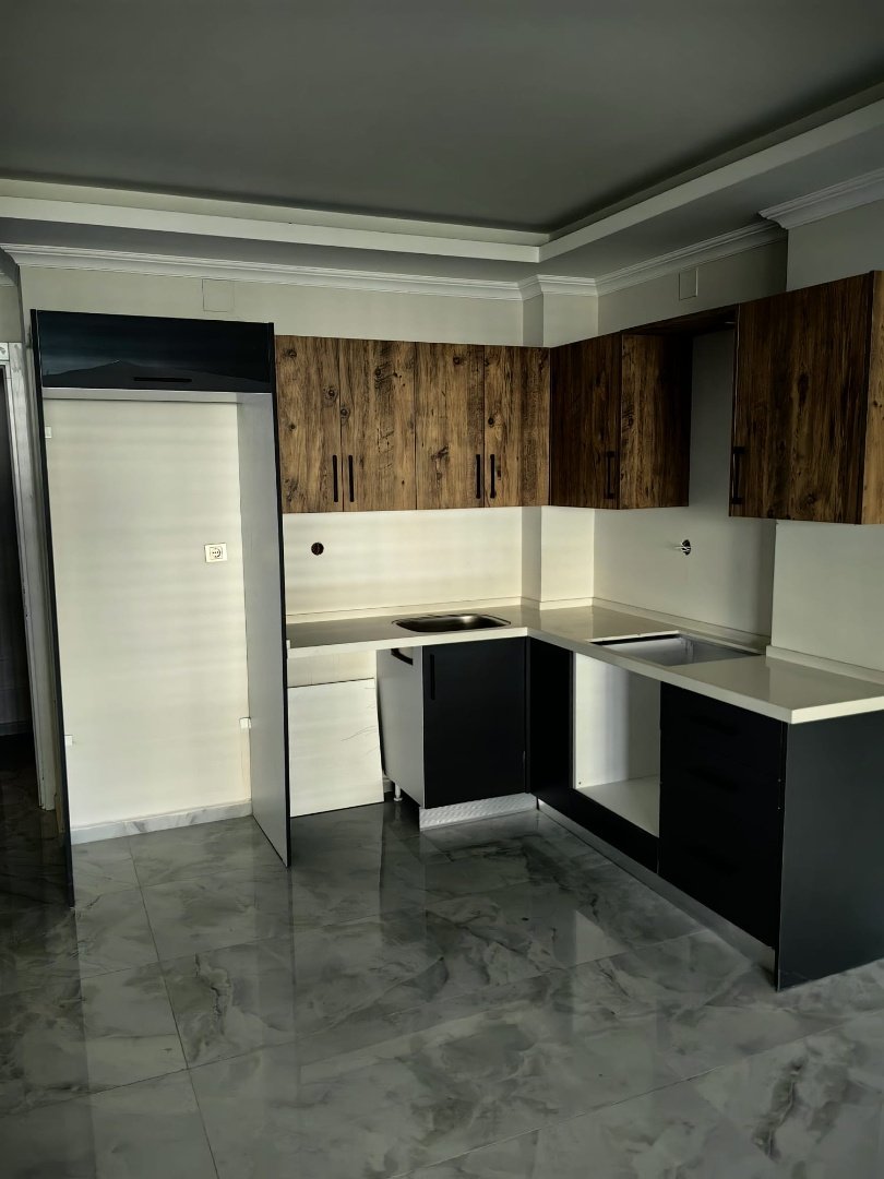 8078E392-12Cb-4C65-B1E0-46F630317Ce9