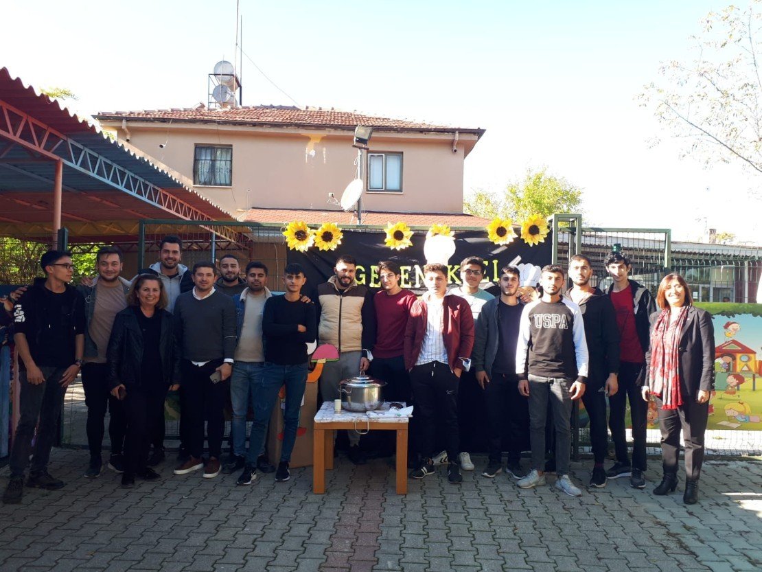 6f187442-649a-4139-97d6-e57dacbe6826