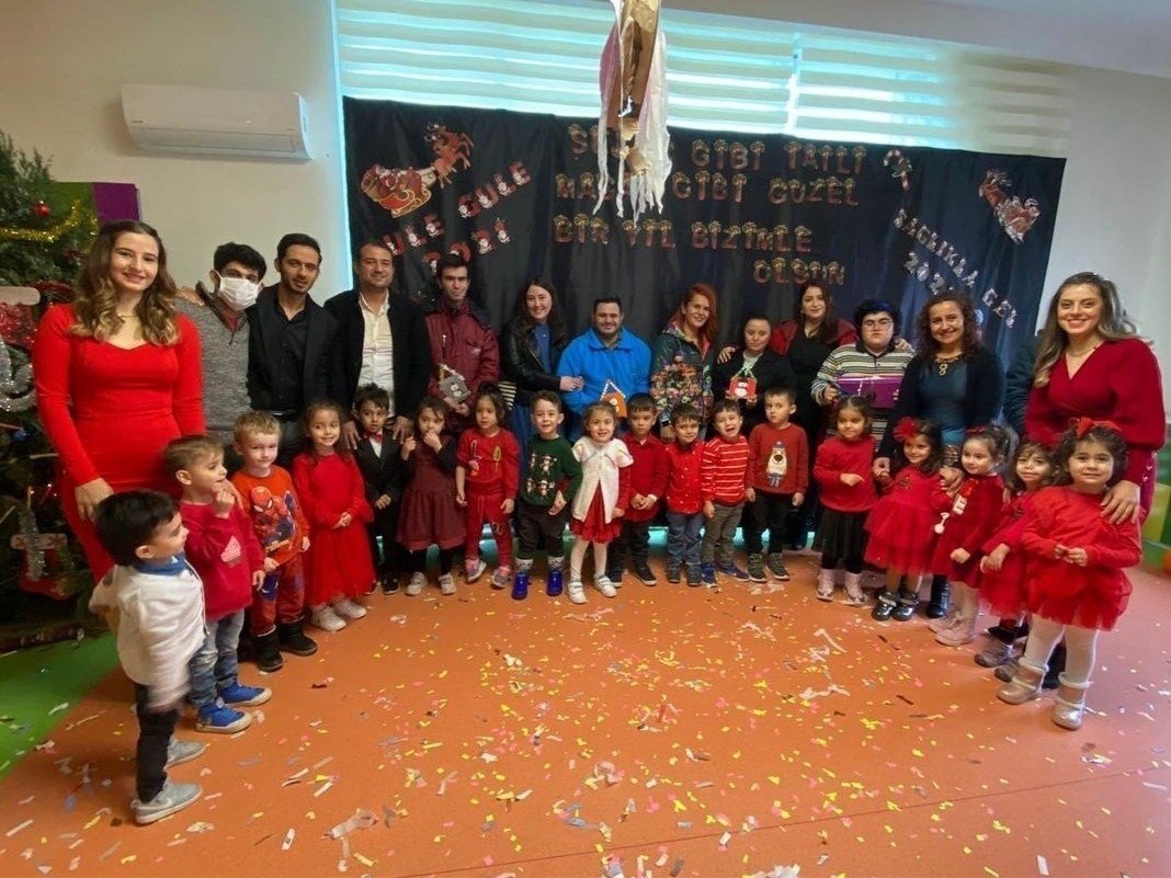 da40ed76-f2a5-4795-a5d6-3705cc939bbe