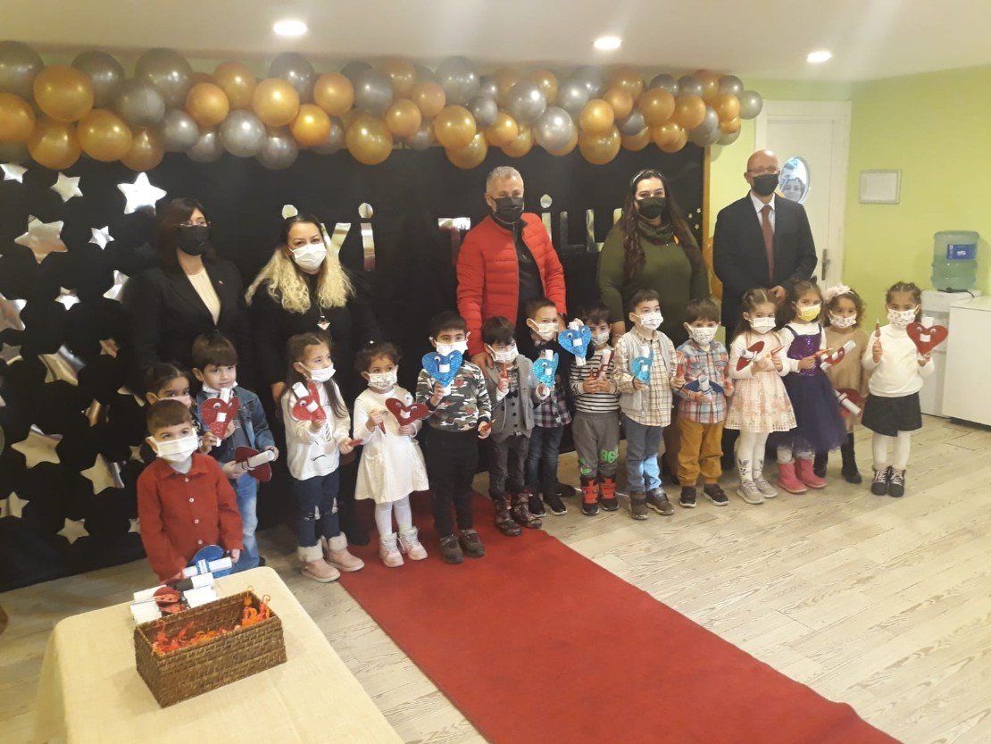 e21cf6a4-f730-4e74-bb8d-307a151e26a7