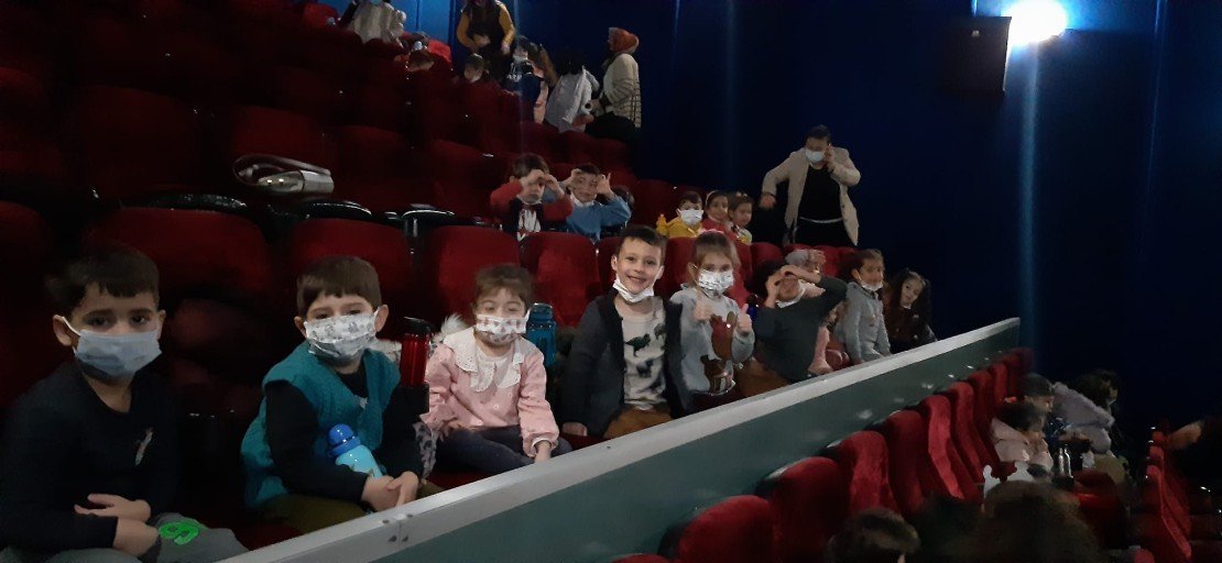 d56893c3-03bd-421e-a042-354fb652e237