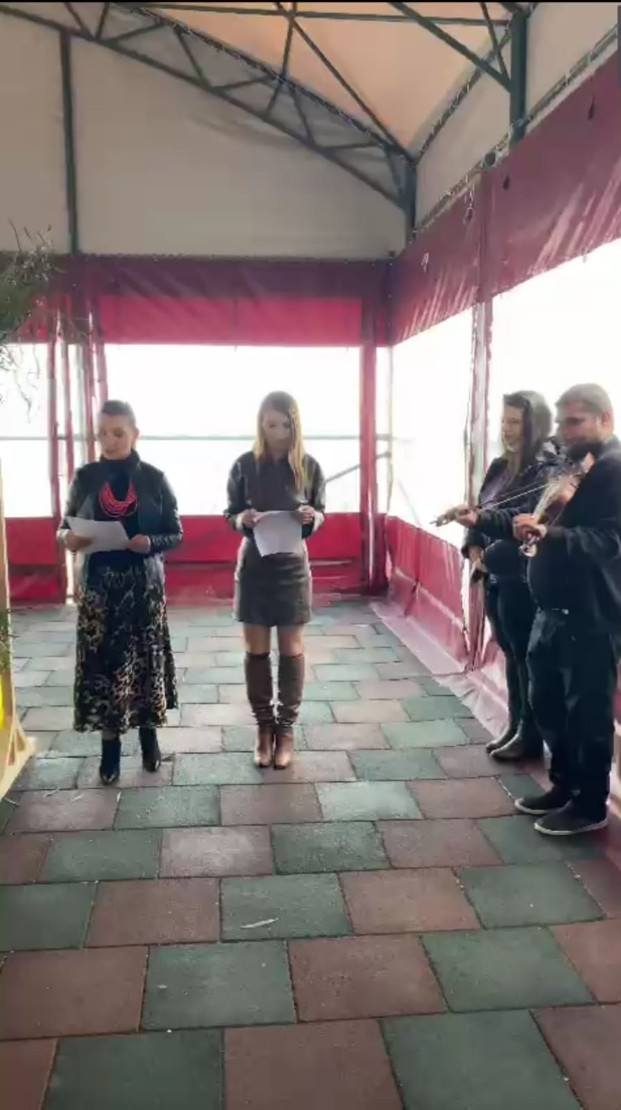 ad83a1d5-f320-4417-b418-261dc91568bf