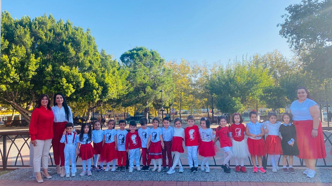 703957b9-f2bf-48cf-8b0d-fab10f944e13