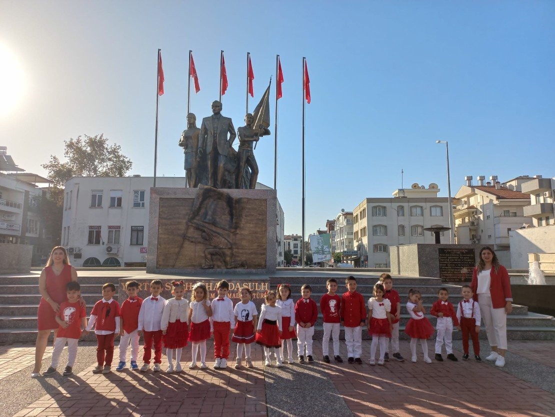 cabf9bf6-c6e4-44d3-b5a9-a325f2d15da9