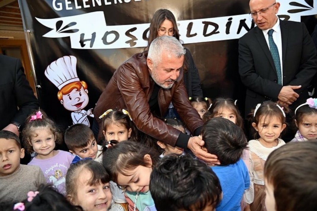 593ca463-d23d-4d6f-bd97-82121d365a11