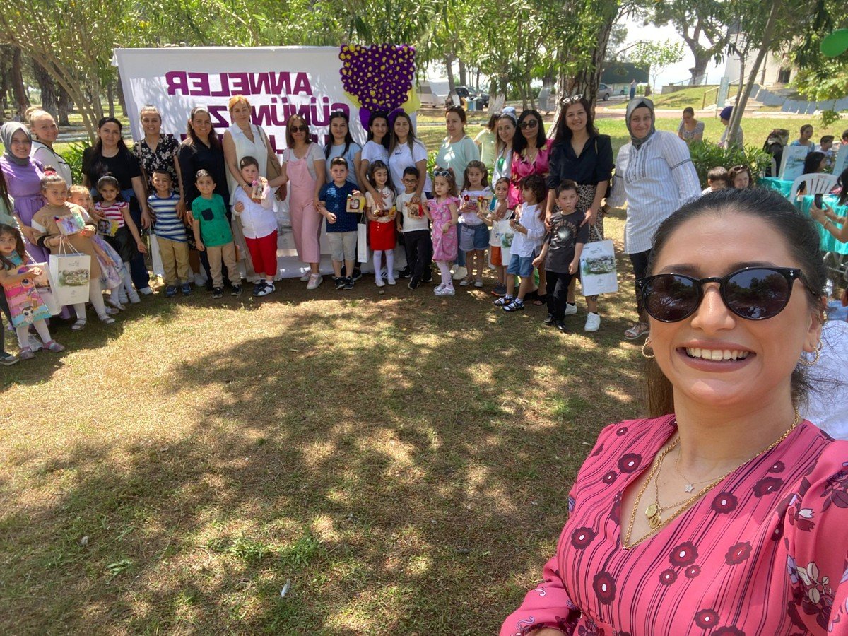 9b4a678c-5448-4081-8740-8e4df141350c