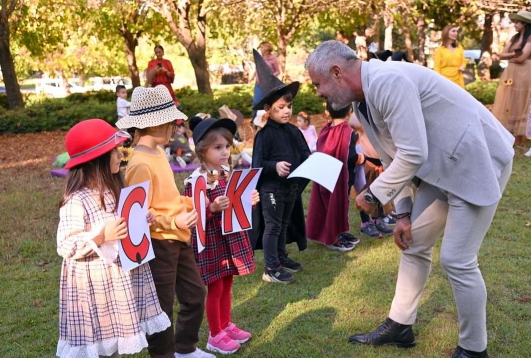 WhatsApp Image 2023-12-06 at 08.41.00 (1)