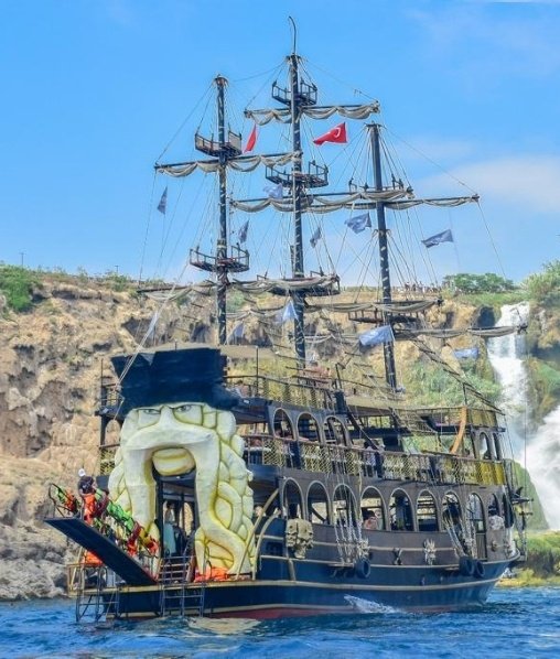 Pi̇rate Boat Antalya