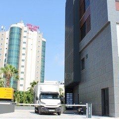 WORKING PLAZA