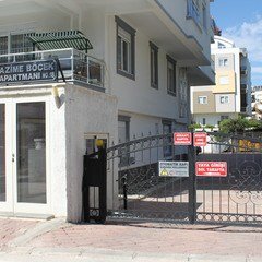 AZİME BÖCEK APARTMANI